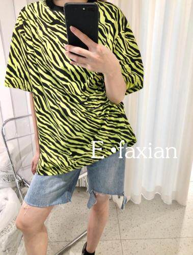 2021夏季斑马纹跑量T，女装，E.FAXIAN伊发现