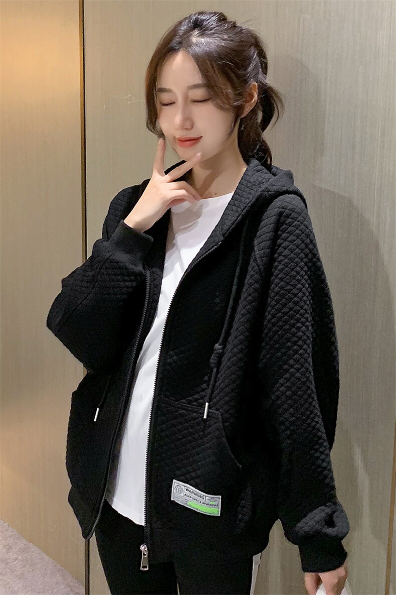 现货2024秋季新款短外套女华夫格宽松卫衣外套大口袋贴标上衣,女装短外套,梦懿尔