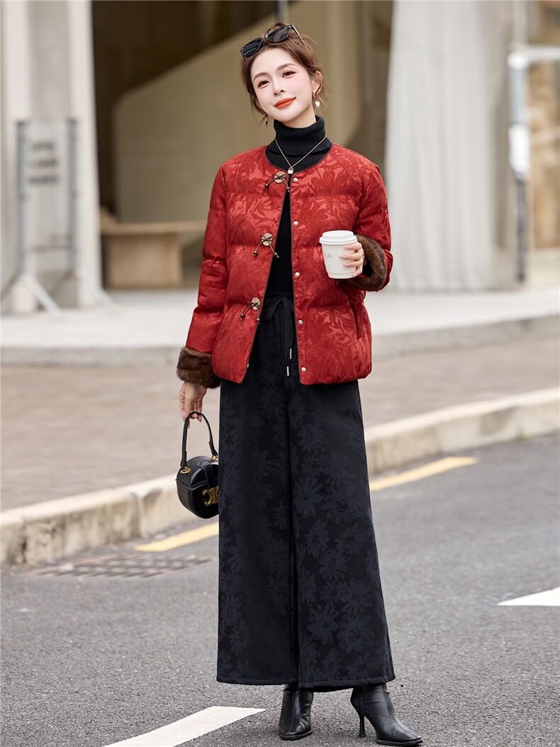 现货2025年冬装新款白鸭绒羽绒服中式提花套装休闲裤加绒阔腿裤女,女装羽绒服,璐依舞