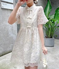 连衣裙采用风设计元素，女装连衣裙，雅诺希