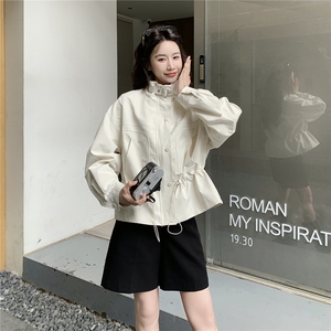 现货！现货！2026春季新款时尚宽松简约休闲短款外套女图片