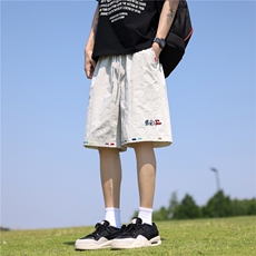 浅灰色