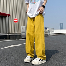 姜黄色