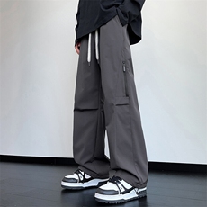 灰色