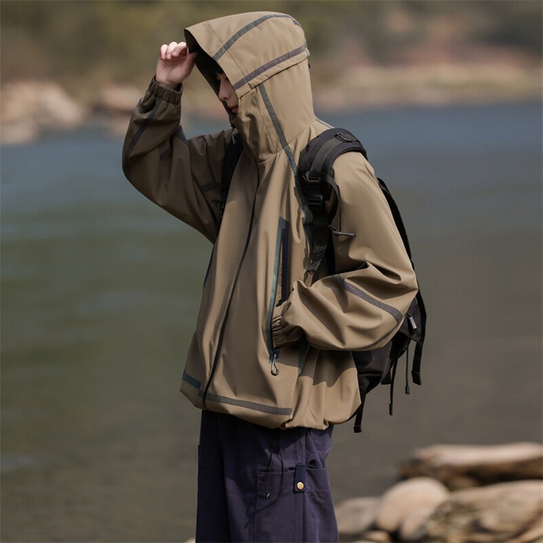 新款现货户外夹克男连帽烫金返光冲锋衣外套A157B-J2511-特P85，男装夹克，电商A157B