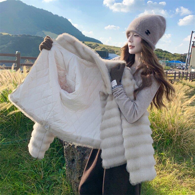 【新款】现货内里加棉水貂绒外套2C131-698-P205K298,女装短外套,2C131