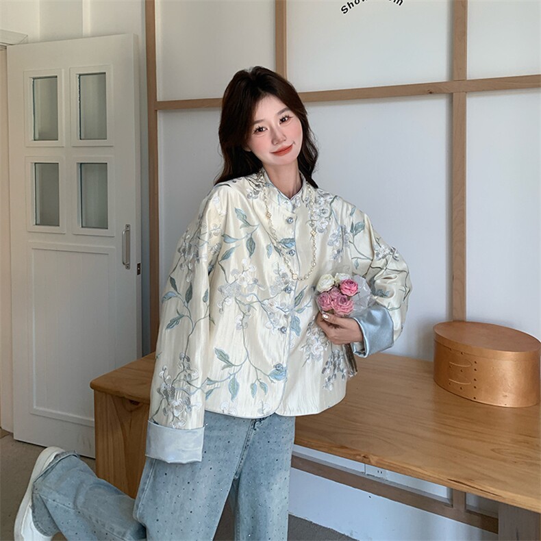 新中式短款外套女2025春季复古国风撞色拼接缎面小个子宽松上衣,女装短外套,纯色衣恋