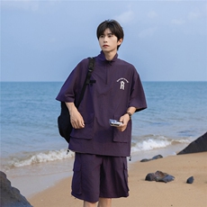 深紫色