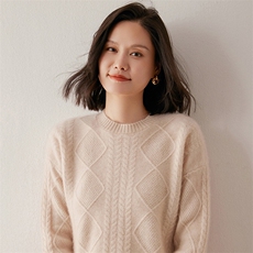 2025年秋季新款七针圆领大菱形花纹针织上衣时尚休闲通勤百搭，女装羊绒衫，米琪莲羊绒