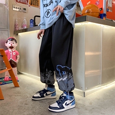 白色
