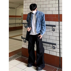 蓝色