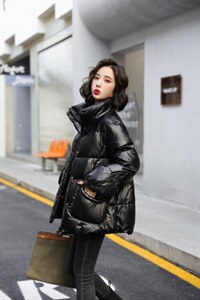 新款羽绒服,女装羽绒服,伊越