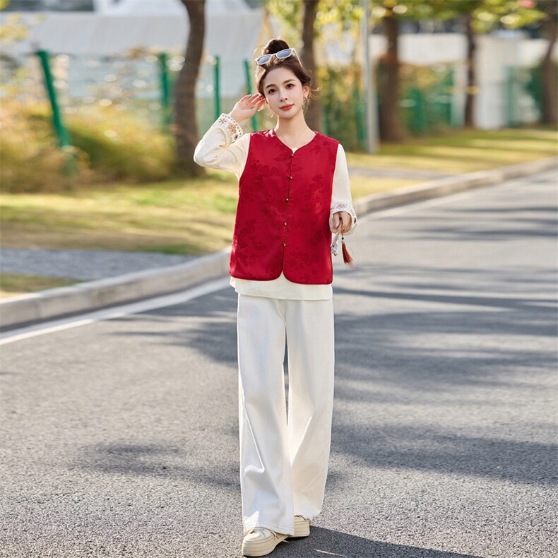 现货！2026春装新款新中式复古两面穿提花马甲上衣两件套,女装套装/套裙,魅影