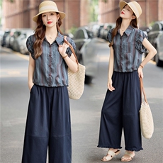 2026新款夏装条纹短袖翻领衬衫女士阔腿九分裤两件套时尚洋气套装，女装衬衫，梦懿尔