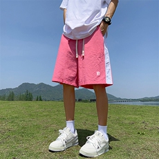 玫红色