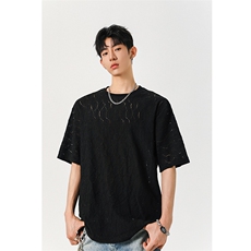 黑色