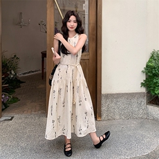 独特减龄感系带收腰印花挂脖连衣裙女夏2025新款绝美慵懒长裙及踝，女装连衣裙，2D034