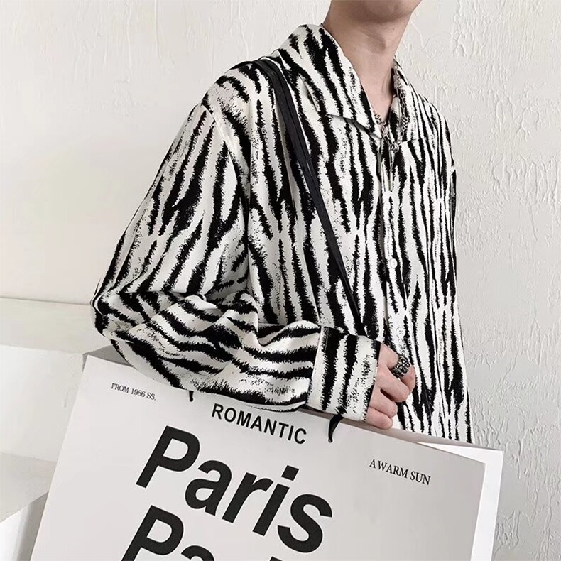 C46-P302025斑马纹长袖条纹衬衫男秋季新款新款宽松韩版上衣，男装衬衫，电商B323A