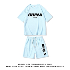 浅蓝色