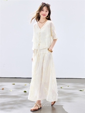 夏季新款现货！2026休闲风宽松版重工刺绣上衣+刺绣大摆半裙套装，女装套装/套裙，央宝儿