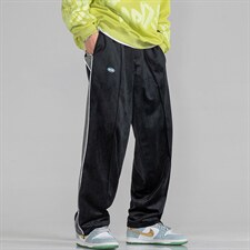 2025春夏新款丝绒发光开衩拼接直筒裤休闲裤黑色GK67-P55，男装休闲裤，电商B277A（原A068）