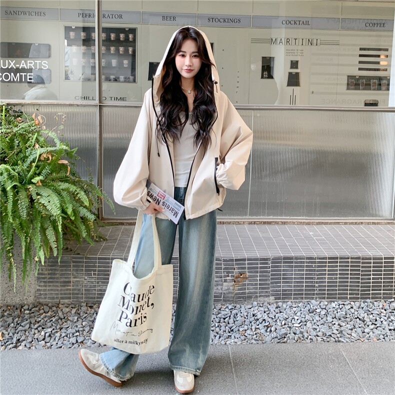 主推新款现货设计感连帽冲锋衣外套P150-K248,女装短外套,2B140