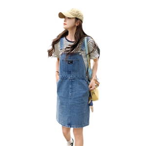 韩版俏皮减龄牛仔背带短裙套装女2025夏季新款显瘦条纹T恤两件套图片