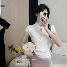 2025年夏季V领凉感不连帽免烫处理短袖夏季旗袍盘扣飞袖短袖,女装T恤,伊美侕,清河羊绒市场 2025年夏季V领凉感不连帽免烫处理短袖夏季旗袍盘扣飞袖短袖,女装T恤,伊美侕,清河羊绒市场