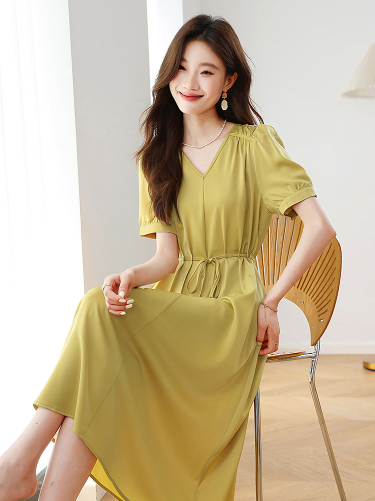 高端醋酸缎面连衣裙女夏季时尚今年流行高级感系带收腰遮肚裙子夏,女装连衣裙,韩宇舍