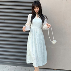 现货2024年春季女民族风盘扣领口修身显瘦网红法式连衣裙，女装连衣裙，煊芮熙