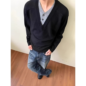 深灰色假两件V领毛衣男款秋冬美式覆古针织衫老钱风慵懒开衫外套图片