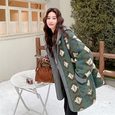 绿色两面穿羊羔毛外套女2025冬季新款宽松加厚小个子休闲短外套，女装毛呢外套，2C093