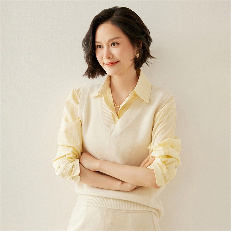 2024秋季新款V领35%羊绒马甲复古百搭，女装马甲，蚂蚁派对工厂直营店