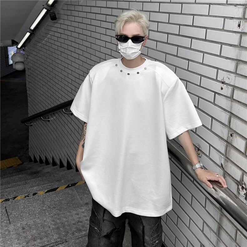 高级感垫肩短袖t恤男夏季潮牌宽松韩版设计感柳钉半袖体恤图片
