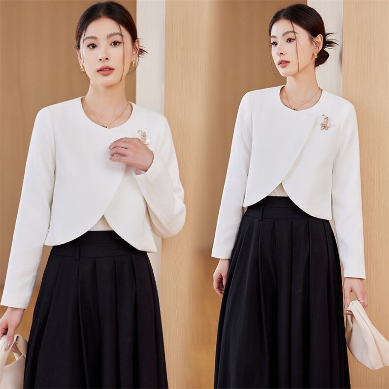 2024年秋季新款小香风披肩女短外套西装坎肩配旗袍裙子外搭开衫，女装短外套，婵米儿