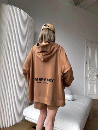 新品连帽刺绣三件套，其它，G7V7