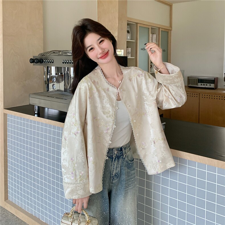 新品~~重工刺绣风短款外套W672P195K318,女装短外套,2C209