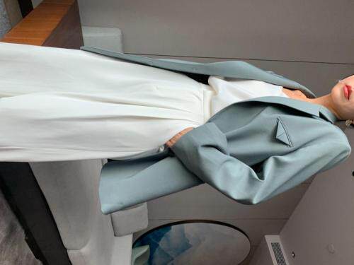 回头一笑 HZHTYX123075