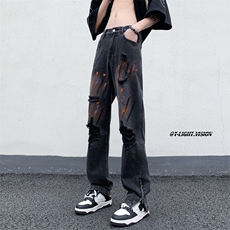 黑色