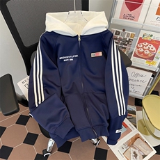 藏蓝色
