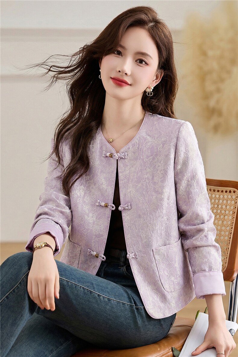 小香风新中式外套女2026秋季新款减龄气质百搭圆领西装上衣,女装短外套,伊航服饰