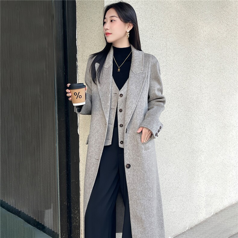 2025年秋季新款百搭女士系扣长袖POLO领长款大衣，女装双面呢大衣，召鑫羊绒双面呢