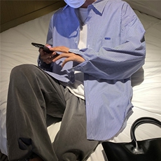宝蓝色