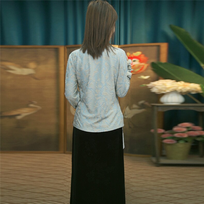 现货2024春季新款简约刺绣盘扣衬衫新中式穿搭上衣B018,女装衬衫,非你不可新中式
