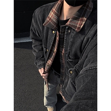 黑色