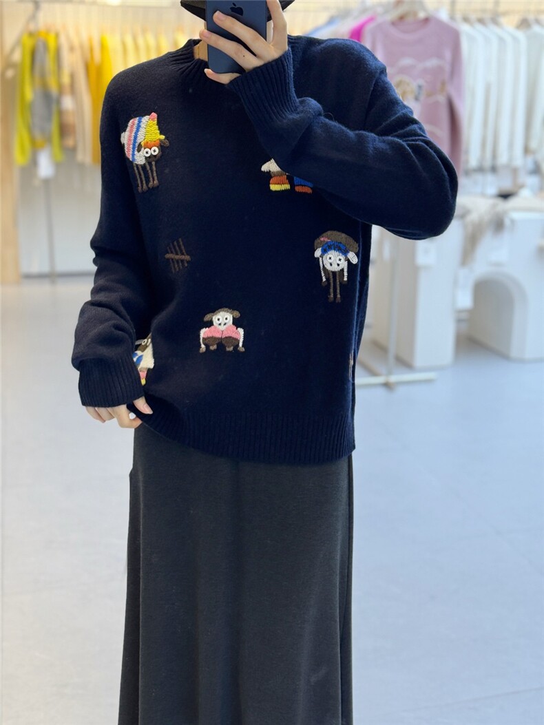 2025年秋季时尚百搭通勤简约休闲绣花套头，女装羊绒衫，巧奈羊绒