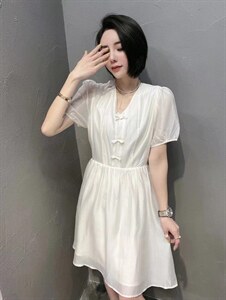 新款洋气V领蝴蝶结扣连衣裙,女装连衣裙,L·H·X