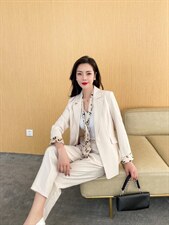 风衣，西装外套、套装、，女装风衣，歌芮佳