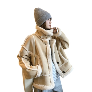 新品 浅黄色加厚皮毛一体外套 7695-P195-K278,皮草,2C159