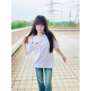 美式高街蝴蝶字母刺绣短袖t恤女夏季宽松高级情侣款潮牌纯棉上衣图片